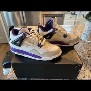Air Jordan Retro 4 Purple